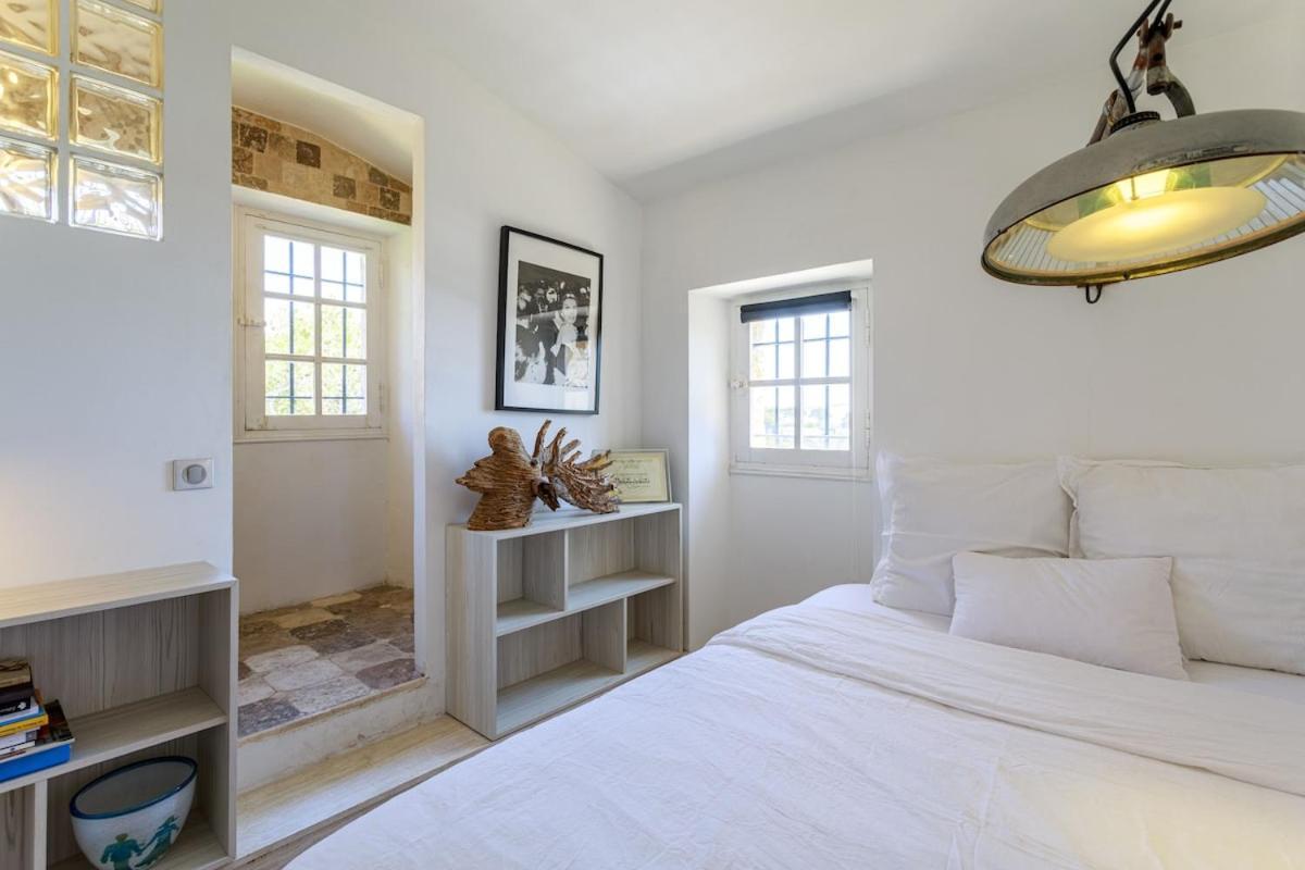 With 8 Bedrooms, Sea View, Great Comfort Villa Cannes