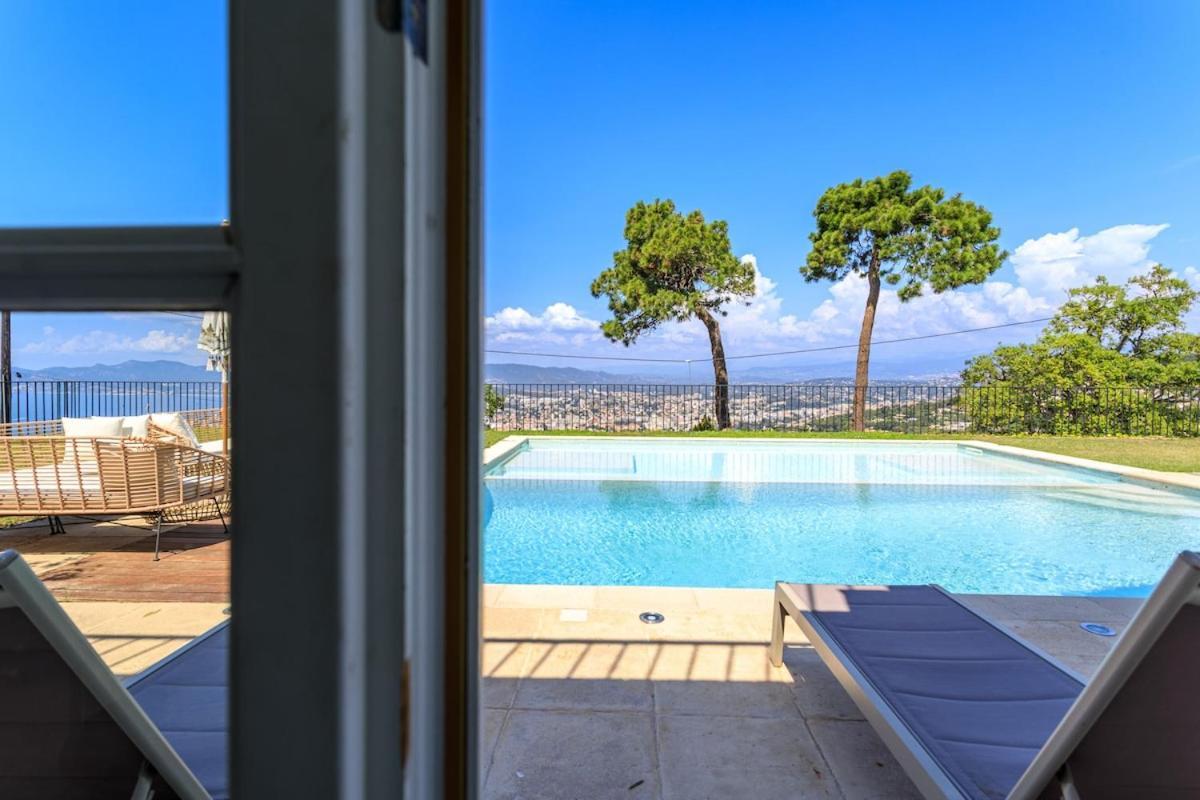 With 8 Bedrooms, Sea View, Great Comfort * Cannes