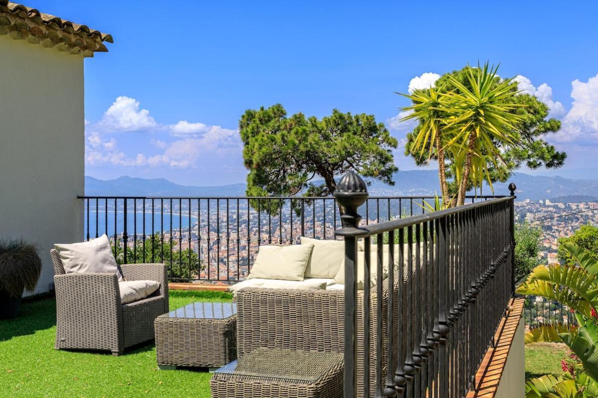 With 8 Bedrooms, Sea View, Great Comfort