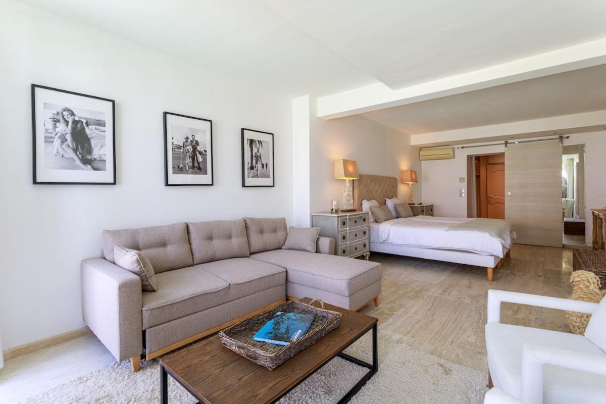 With 8 Bedrooms, Sea View, Great Comfort * Cannes